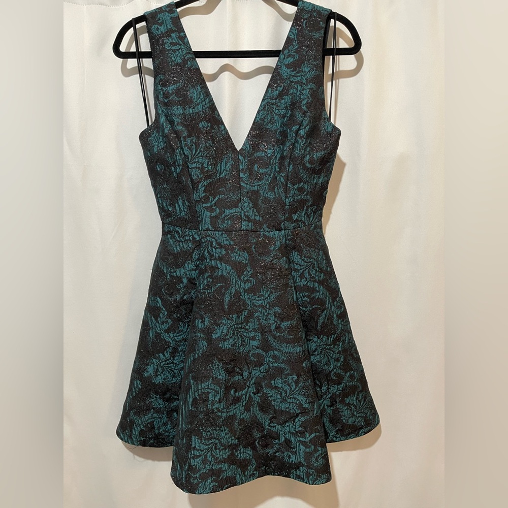 Alice + Olivia Malory Paisley Party Dress Size 2